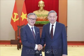 Tổng bí thư Tô Lâm tiếp Bộ trưởng Ngoại giao Lào
