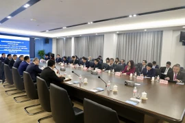 Phó Thủ tướng Nguyễn Chí Dũng thăm và làm việc tại tỉnh Chiết Giang, Trung Quốc 