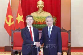 Tổng Bí thư Tô Lâm tiếp Đại sứ EU Julien Guerrier