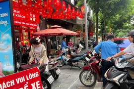 Hoạt động mua, bán vàng tại Hà Nội trong ngày vàng miếng SJC lập đỉnh