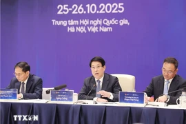 Chủ tịch nước Lương Cường kiểm tra buổi tổng duyệt Lễ mở ký Công ước Hà Nội