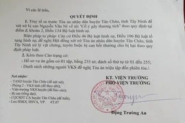 Ẩu đả vì cành cây, hai bên đều bị truy tố