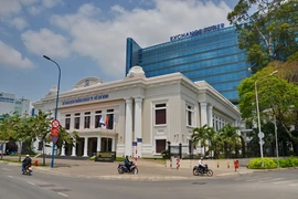 Công ty 'lên sàn' chứng khoán khi nào?