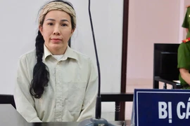 YouTuber Đinh Thị Lan đề nghị hoãn phiên tòa nhưng HĐXX không chấp nhận