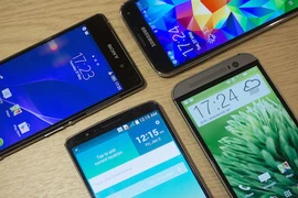 Siêu phẩm smartphone đồng loạt rớt giá