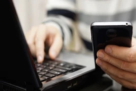 Gửi tin nhắn điện thoại từ PC và Mac