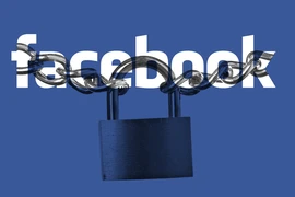 Mất tài khoản Facebook vì mê phim ‘nhạy cảm’