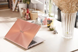 Chiêm ngưỡng chiếc laptop có màu Rose Gold sang trọng