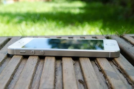 Sửa lỗi cảm ứng bị hư trên iPhone