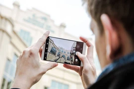 Huawei Mate 8 chính thức được trình làng tại CES 2016