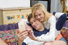 Smartphone có camera trước 16MP được bán tại Việt Nam