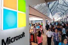 Microsoft bán mảng điện thoại phổ thông cho Trung Quốc