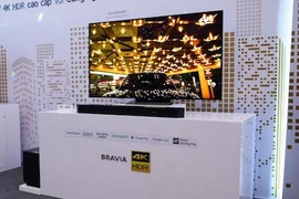 Sửa lỗi tivi LCD bị chớp màn hình khi bật tắt đèn