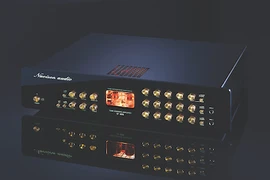 Navison Audio trình làng Karaoke Tube Mixer amplifier đời mới 