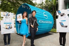 200 laptop được trao tặng cho sinh viên toàn quốc