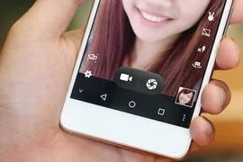 Smartphone thương hiệu Việt chuyên về selfie 