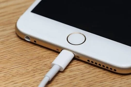 Làm thế nào để sạc iPhone nhanh hơn?