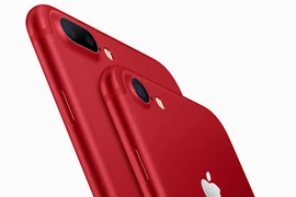 Apple bất ngờ ra mắt iPhone 7 và 7 Plus màu đỏ 
