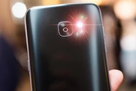 3 cách giúp tự bật đèn flash khi có người gọi đến