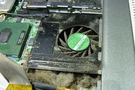 Làm thế nào để giảm nhiệt độ trên laptop?