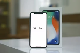 Mở hộp iPhone X chính hãng giá chỉ từ 15 triệu