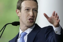 CEO Facebook Mark Zuckerberg bị yêu cầu từ chức