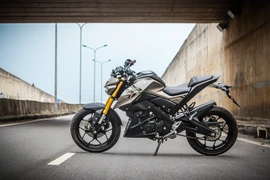 4 mẫu mô tô nakedbike 150 cc dễ luồn lách trong nội thành