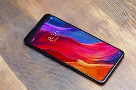 Xiaomi Mi MIX 3 ra mắt với 10 GB RAM, hỗ trợ 5G