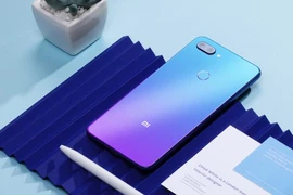 Thị trường smartphone tầm trung 'dậy sóng' với Mi 8 Lite