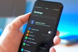 Cách bật chế độ tối trên iOS 13 để tiết kiệm pin