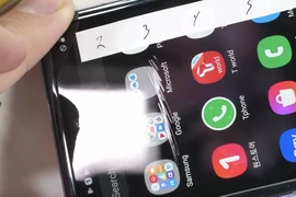Màn hình Samsung Galaxy Z Flip rất dễ bị hư hỏng