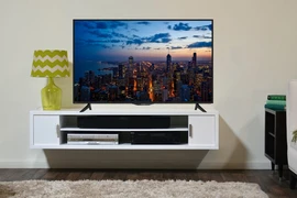 2 mẫu tivi thông minh giảm giá 50% trong dịp lễ