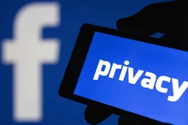 Facebook chia sẻ dữ liệu người dùng với 5.000 ứng dụng