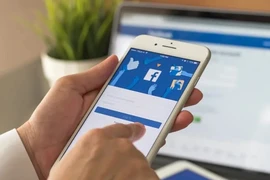 Cách chuyển sang giao diện Facebook cũ