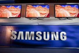 Người dùng phàn nàn tivi Samsung bị ám tím hoặc ám đỏ