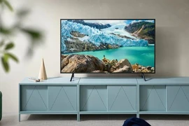 2 mẫu tivi thông minh giảm giá hơn 50%