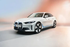 BMW ra mắt mẫu sedan chạy điện với công suất 530 mã lực 