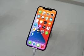 iPhone 12 series giảm giá 5,6 triệu đồng dịp cuối tuần