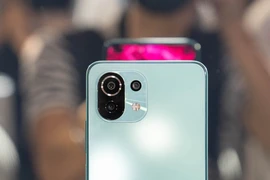 Hãng smartphone nào đứng thứ 3 toàn cầu, sau Samsung và Apple?