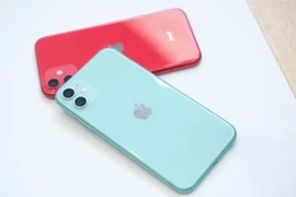 Cùng mức giá 18,9 triệu, nên mua iPhone 11 hay Note 20 Ultra?