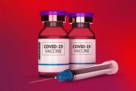 Mất tiền oan uổng vì chiêu lừa chích vắc xin COVID-19 miễn phí