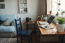 Người ít gắn bó công việc sẽ thấy thoải mái khi làm việc ở nhà