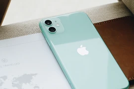 Sau 2 năm ra mắt, iPhone 11 64 GB chỉ còn 11,7 triệu đồng