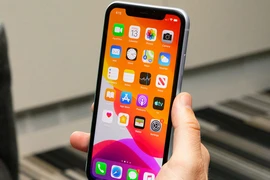iPhone 11 Pro giảm giá sâu chỉ còn 14,4 triệu đồng