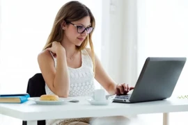 Nhiều rắc rối xảy ra khi trẻ phải học tập từ xa
