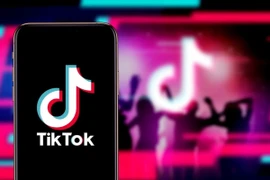 Cách chặn người lạ tải xuống video TikTok
