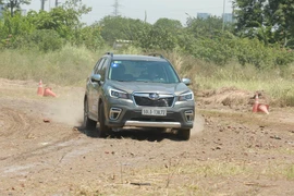 Subaru Forester thế hệ 5 giá chỉ từ 899 triệu đồng