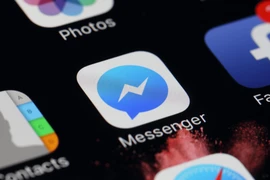 Cách chia sẻ vị trí với bạn bè bằng Messenger