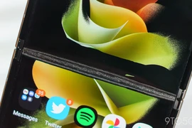 Samsung Galaxy Z Flip3 bị lỗi màn hình khi vừa ra mắt