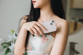 Bất chấp đại dịch, iPhone 13 vẫn hút khách trong ngày mở bán